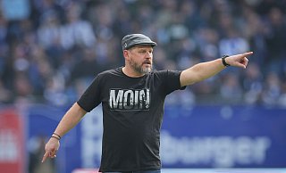 HSV-Trainer Steffen Baumgart musste im Heimpiel gegen Osnabrück trotz Überzahl eine Niederlage hinnehmen. - Christian Charisius/dpa