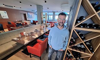 Gastronom Georgios Rizos freut sich auf den Start. - Peter Heidbrink