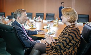 Christian Lindner (FDP) und Lisa Paus (Bündnis 90/Die Grünen) in einer Sitzung des Bundeskabinetts im Bundeskanzleramt. - Kay Nietfeld/dpa
