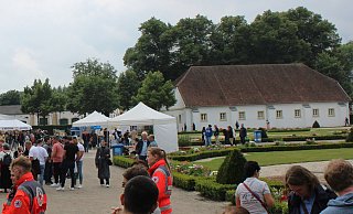Der Verein Infinity wird am Internationalen Fest der Begegnung im Paderborner Schloss- und Auenpark teilnehmen - hier ein Foto aus dem Vorjahr. Dieser Umstand stößt auf Kritik. - Moritz Jülich (Archivfoto)