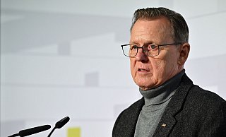 Thüringens Ministerpräsident Bodo Ramelow (Die Linke) setzt darauf, dass die bundesweite Regelung zu Bezahlkarten für Asylbewerber nun bald umgesetzt wird. - Martin Schutt/dpa