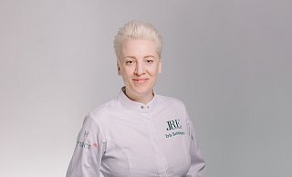 "Die Freude ist jedes Jahr gleich groß": Iris Bettinger, Köchin und Chefin des Hotel Restaurant Reuter, und ihr Team wurden auch dieses Jahr wieder mit einem Michelin-Stern ausgezeichnet. - Fotografin Michaela Klose