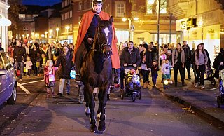 Jahrzehntelang führte ein Laternenumzug durch die Innenstadt. Das ist möglicherweise nie mehr der Fall. - Kai-Uwe Oesterhelweg
