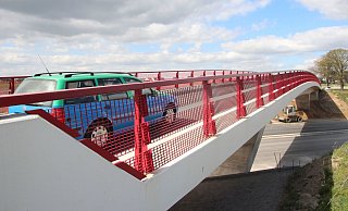 Die Brücke an der Werster Heide über die Nordumgehung ist schmal und unübersichtlich. - Jörg Stuke