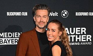 Moderatorin Annemarie Carpendale und Schauspieler Wayne Carpendale bei den Medientagen München. - Felix Hörhager/dpa