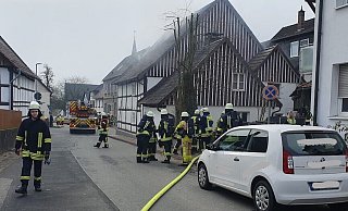 Einheiten aus fünf Ortschaften im Stadtgebiet Höxter waren in Ottbergen im Einsatz. - FFW Höxter