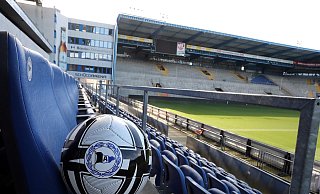 Weil die Fans draußen bleiben müssen, wird in diversen Bielefelder Gaststätten das Spiel übertragen - mit vielen Einschränkungen. - Wolfgang Rudolf