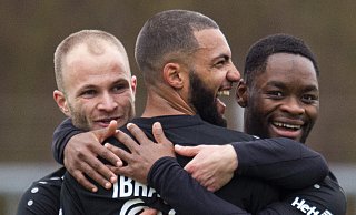 Vor allem im eigenen Stadion hatten die Rödinghauser mit Patrick Kurzen (v. l.), Yassin Ibrahim und Ba-Muaka Simakala Grund zum Jubel. - Noah Wedel