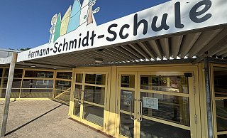 Die Hermann-Schmidt-Schule in Schloß Neuhaus, eine Förderschule des Kreises Paderborn, verzeichnet einen starken Anstieg der Schülerzahlen. - Jens Reddeker