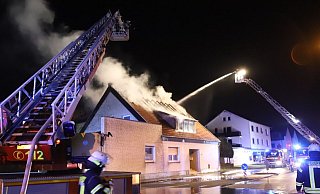 Rund 40 Kräfte der Feuerwehr waren im Einsatz. - Charlotte Mahncke