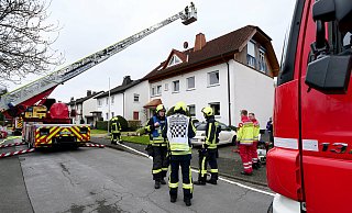 Die Einsatzkräfte hatten das Feuer im Heizungskeller des Mehrfamilienhauses rasch gelöscht. - Ralph Meyer