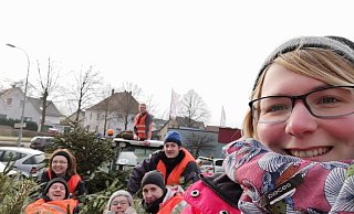Bereits zum 51. Mal führt der CVJM Lübbecke die Weihnachtsbaumaktion durch. Viele der Mitwirkenden sind schon mehrere Jahre dabei und haben auch immer Spaß an der Aktion. - CVJM