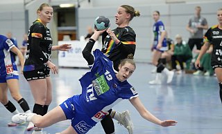 Chiara Dessin überzeugte gegen Oldenburg II mit zwei Treffern und guter Arbeit für den TuS-97-Rückraum. - Peter Unger