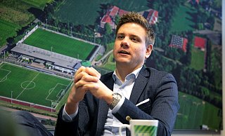 In der Fußball-Regionalliga West werden nicht wenige Klubs finanzielle Schwierigkeiten bekommen, bestätigte SV Rödinghausens Geschäftsführer Alexander Müller. - Max Moldehn