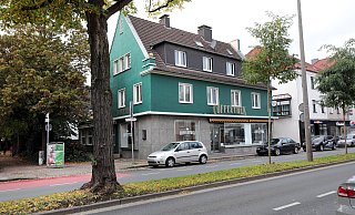 Zwangsversteigerung: Das frühere Café Erdbrügger an der Rennstraße 2 steht zur Zwangsversteigerung. - Frank-Michael Kiel-Steinkamp