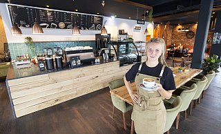 Clara Bergmann gehört zum neuen Team im CoffeeIn. - Niklas Tüns