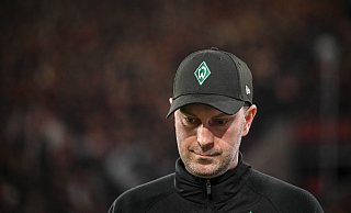 Werder-Coach Ole Werner und sein Team stehen in Bielefeld unter großem Druck. - Harry Langer/dpa