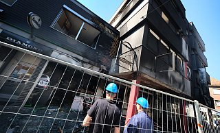 Die Gebäude an der Kökerstraße wurden bei dem Brand vor drei Wochen schwer beschädigt. - Andreas Frücht