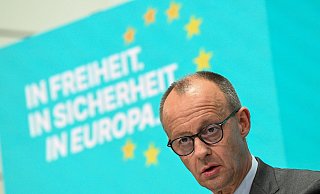 Merz hält Wagenknecht für «in einigen Themen rechtsextrem, in anderen wiederum linksextrem.» - Sebastian Gollnow/dpa