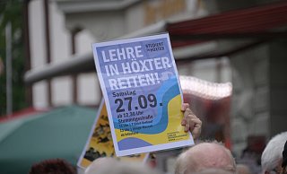 Studierende, Ehemalige und Freunde des TH-Standorts Höxter sind Ende September auf die Straße gegangen, um Forschung und Lehre an der Weser zu erhalten. - Thomas Kube