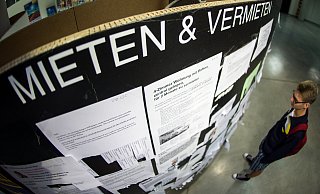 Azubis sind auf günstige Wohnungen angewiesen. In Bielefeld gestaltet sich die Suche danach oft schwierig. Das soll sich in Zukunft ändern. - picture alliance / dpa