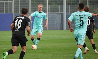 SCP-Neuzugang Kai Klefisch, der hier am Ball ist, bestritt am Sonntag gegen seinen Ex-Klub Viktoria Köln sein erstes Spiel seit gut vier Monaten. - SC Paderborn 07/Kim Liebeck