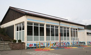 Außer Betrieb: Das Hallenbad in Dalhausen. - Torsten Wegener