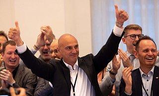 In Dortmund, der drittgrößten Stadt in NRW, unterlag SPD-Amtsinhaber Thomas Westphal nach einem Kopf-an-Kopf-Rennen gegen den CDU-Herausforderer Alexander Omar Kalouti. - Dieter Menne/dpa