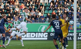 Münsters Mees trifft zum 1:0. - Friso Gentsch/dpa