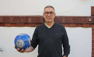 Geht in die Offensive: Der frühere Fußballer Bruno Obens will für das Amt des Herforder Stasdtsportverbandsvorsitzenden kandidieren. - Thomas Vogelsang