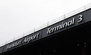 Bevor das neue Terminal in Betrieb geht, plant der Flughafenbetreiber Fraport einen Testlauf. (Archivbild) - Lando Hass/dpa