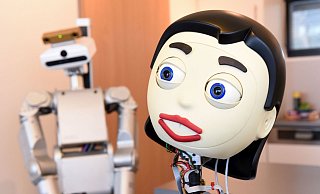 Roboterbutler in einer Laborwohnung des Citec. - Christian Weische