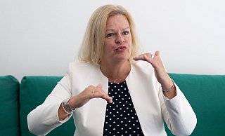 Nancy Faeser geht als Spitzenkandidatin für die SPD in die hessische Landtagswahl. - Boris Roessler/dpa