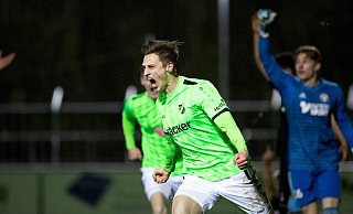 Ganz wichtiger Treffer: Nikola Serra jubelt nach seinem Tor zum 1:0 in der Verlängerung des Westfalenpokalspiels gegen den TuS Haltern. - Noah Wedel