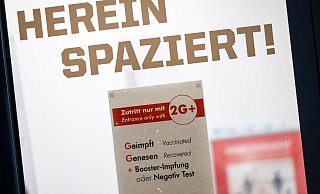 Bund und Ländern beraten über die Corona-Lage. - Foto: Peter Kneffel/dpa