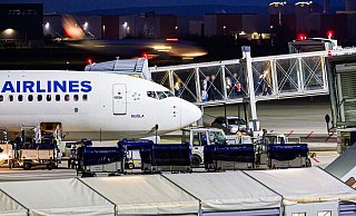 Ankunft in der niedersächsischen Landeshauptstadt: In Hannover ist ein Flieger aus Istanbul gelandet. - Moritz Frankenberg/dpa