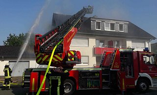 Neun Personen warne bei dem Feuer im Tegelweg verletzt worden. - Burkhard Battran