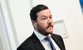 Das Firmengeflecht des österreichischen Immobilien-Unternehmers René Benko ist in Schieflage geraten. - Marcel Kusch/dpa