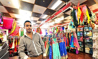 Die Farben Sri Lankas: Wer den Laden Lakshmi betritt, taucht in eine andere Welt ein. - Andreas Frücht