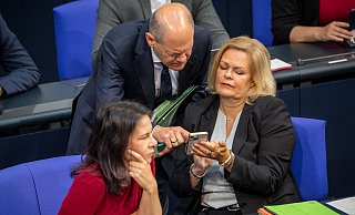 Sachverständige haben einige Änderungen an den Entwürfen für das sogenannte Sicherheitspaket vorgeschlagen. (Archivfoto) - Michael Kappeler/dpa