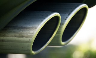 Nicht nur in der Optik fallen getunte Endrohre auf, auch beim Sound sind sie auffällig. - (Symbolbild) Pixabay