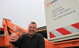 Hauke-Harm Burfeind, Geschäftsführer der Firma Elektro-Potthast aus Höxter, hat in diesem Jahr gemeinsam mit allen Mitarbeitern eine besondere Weihnachtsaktion geplant. Foto: David Schellenberg - David Schellenberg