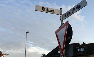 Am Orthweg in Herringhausen ereignete sich am Sonntagabend eine Bluttat. Der Tatverdächtige sitzt inzwischen im Gefängnis. - Ilja Regier