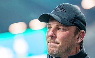 Hat sie Rückendeckung seines Vereins: Paderborn-Coach Lukas Kwasniok. - David Inderlied/dpa