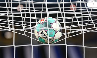 Irlands Fußballverband und Nationaltrainerin Vera Pauw haben sich dafür entschuldigt, dass irische Spielerinnen das umstrittene Lied «Celtic Symphony» gesungen haben. - Friso Gentsch/dpa