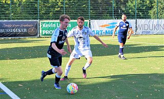 Böses Erwachen: Das Pokalspiel beim SV Enger-Westerenger hatten die Herforder Nico Stocksieker und Co. eigentlich gewonnen. - Andreas Gerth