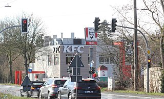Die Ampel an der KFC-Kreuzung ist vom Wintersturm verweht worden. Es ist eine von 740 Ampeln in der Zuständigkeit von Straßen NRW. Wie viele Schaden genommen haben, ist unklar. - Ulf Hanke