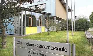 An der Olof-Palme-Gesamtschule Hiddenhausen gab es eine gewaltsame Auseinandersetzung. Dabei wurde ein Lehrer der Schule von einem der Streitenden ins Gesicht geschlagen. - Frank-Michael Kiel-Steinkamp