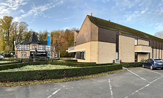 Wie es mit dem Grundstück in Marienfeld im Kreis Gütersloh steht nur zum Teil fest. Bürger sollen bei den weiteren Plänen mit einbezogen werden. - Robert Becker