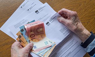 Der Präsident des Arbeitgeberverbandes Gesamtmetall, Stefan Wolf, hat sich für eine schrittweise Anhebung des Rentenalters auf 70 Jahre ausgesprochen. - picture alliance / imageBROKER